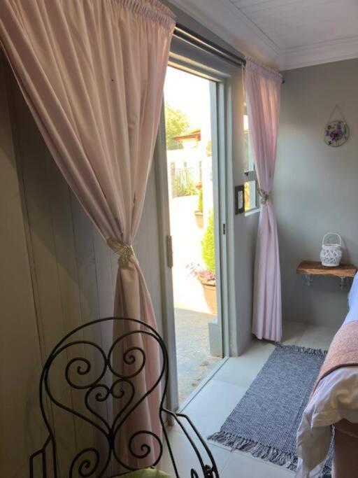Stellies Accommodation - Room 2 ケートマンスフープ エクステリア 写真
